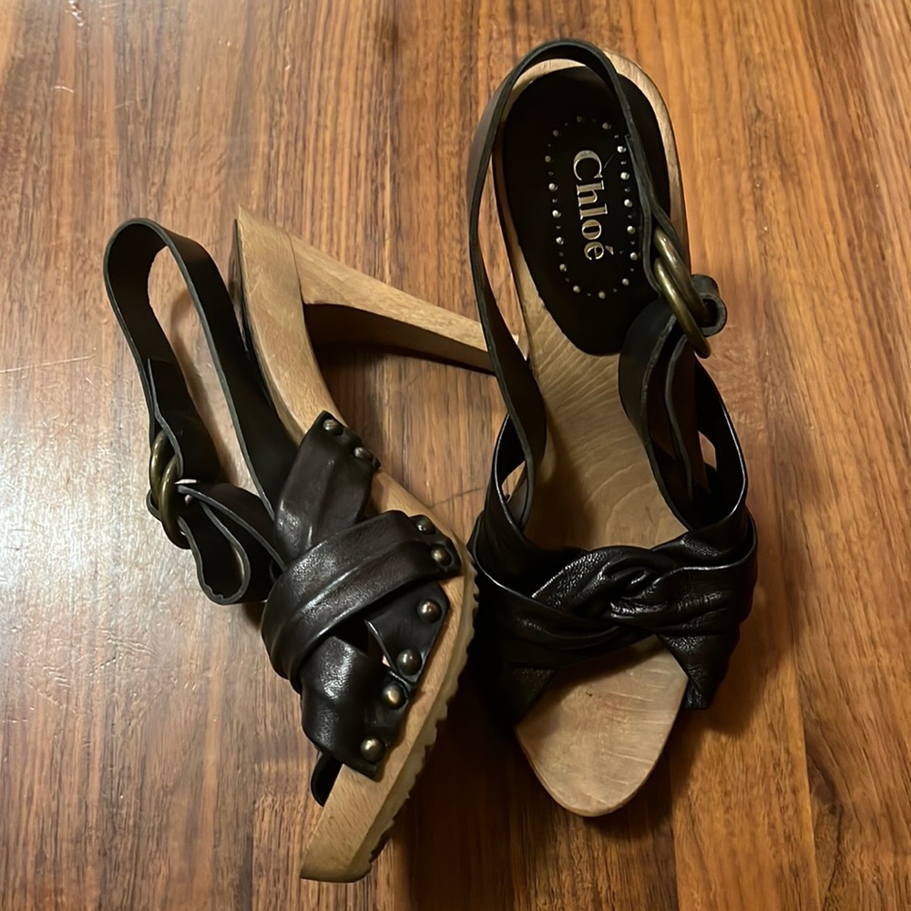 Chloé wooden heeled slingbacks size 37. Vintage ‘90’s. Little/No signs of wear